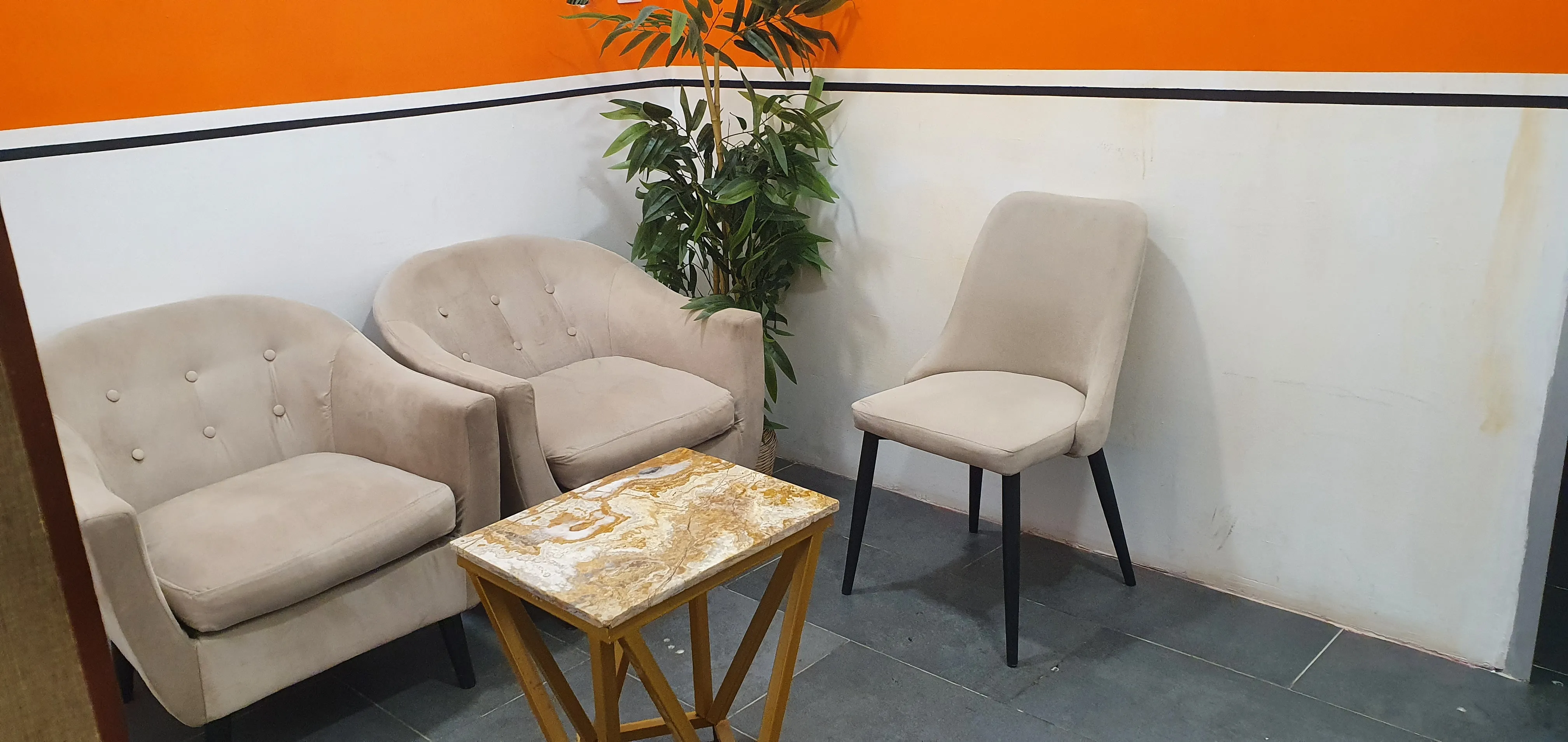 complexe Complexe Groupe Empire Marcory